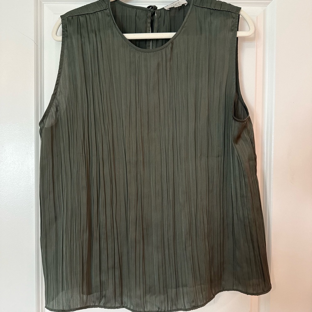 LOFT Olive Pleated Sleeveless Camisole